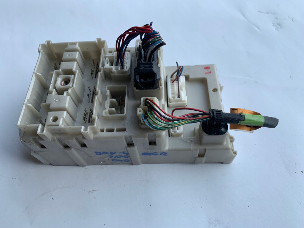 фото №1, Toyota rav-4 ii lift 2.0d коробка запобіжників