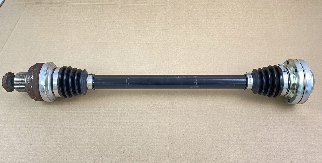 фото №1, Gd audi a4 a5 2.0tdi приводной вал задняя 8k0501203m 16km