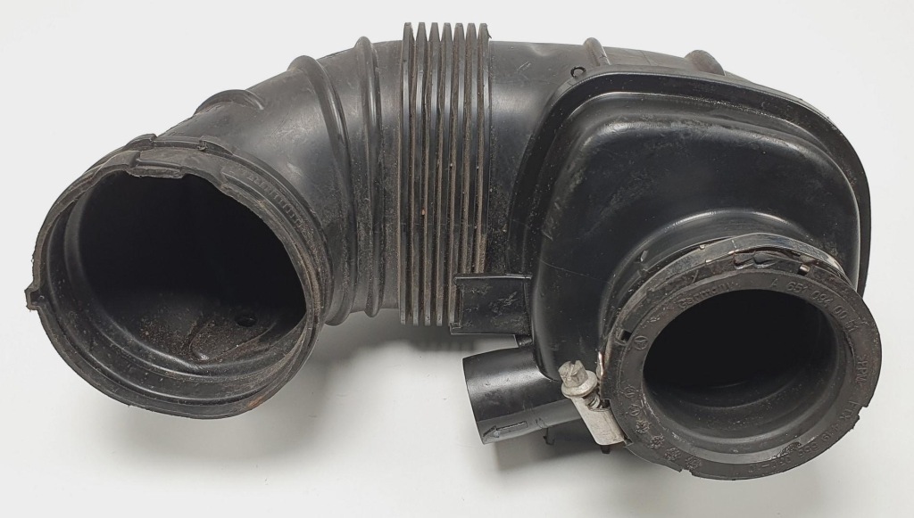 фото №3, Патрубок труба повітрозабірник повітря mercedes w212 w204