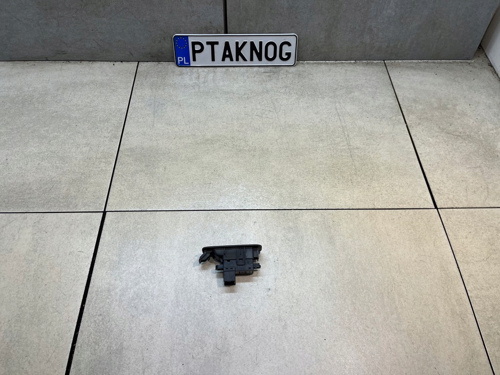 фото №10, Панель вікон i перемикачі primera p12 1.9dci 25401av640