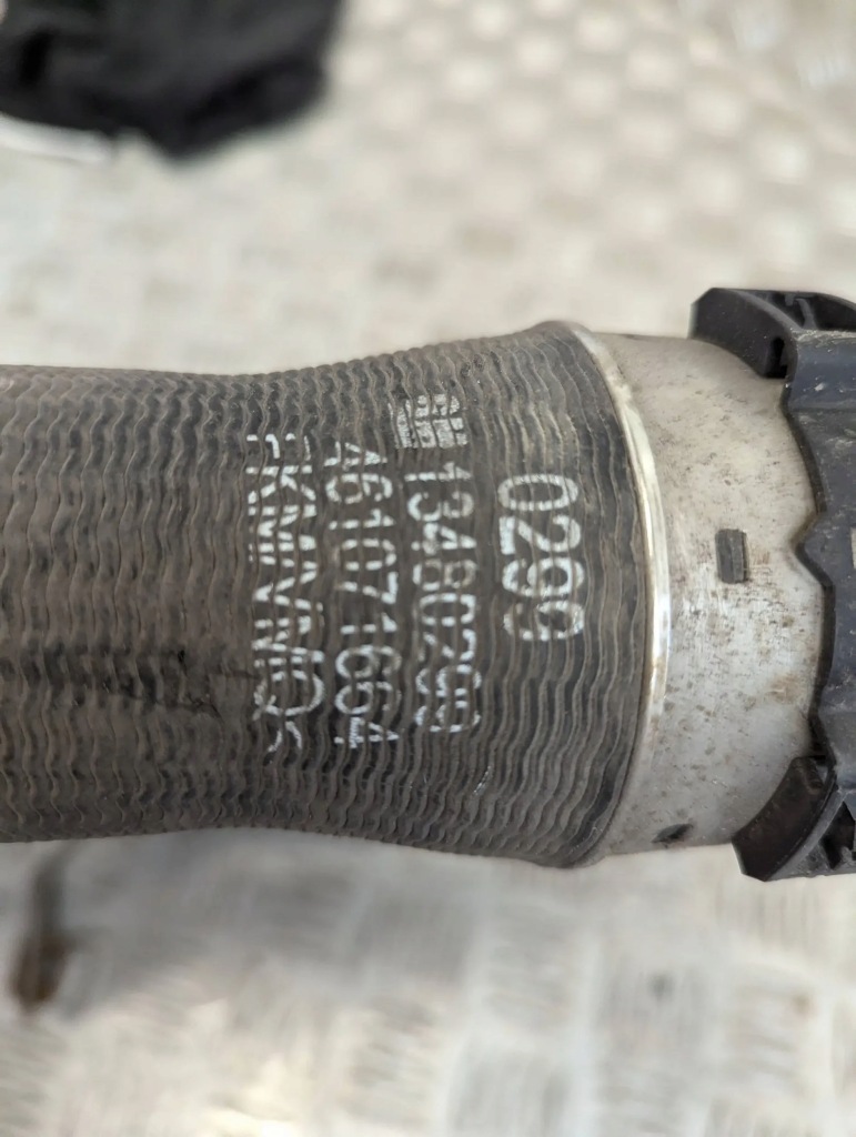 Opel mokka x 2016-2019 1.6 cdti шланг труба патрубок повітря Зі Шроту