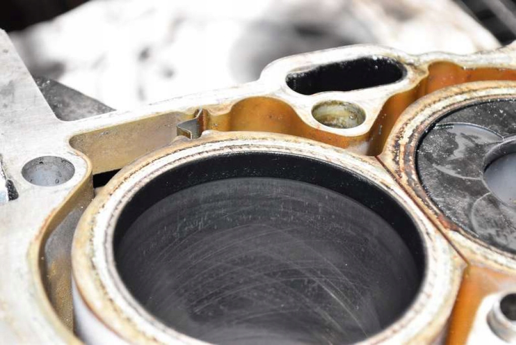 фото №12, Блок dół двигуна wał d5244t volvo v70 2 ii 2.4 d5 185 km 04-08