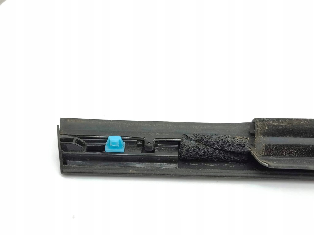 фото №6, Hyundai kona i 2019 левая сторона молдинг прокладка стекло дверь передних