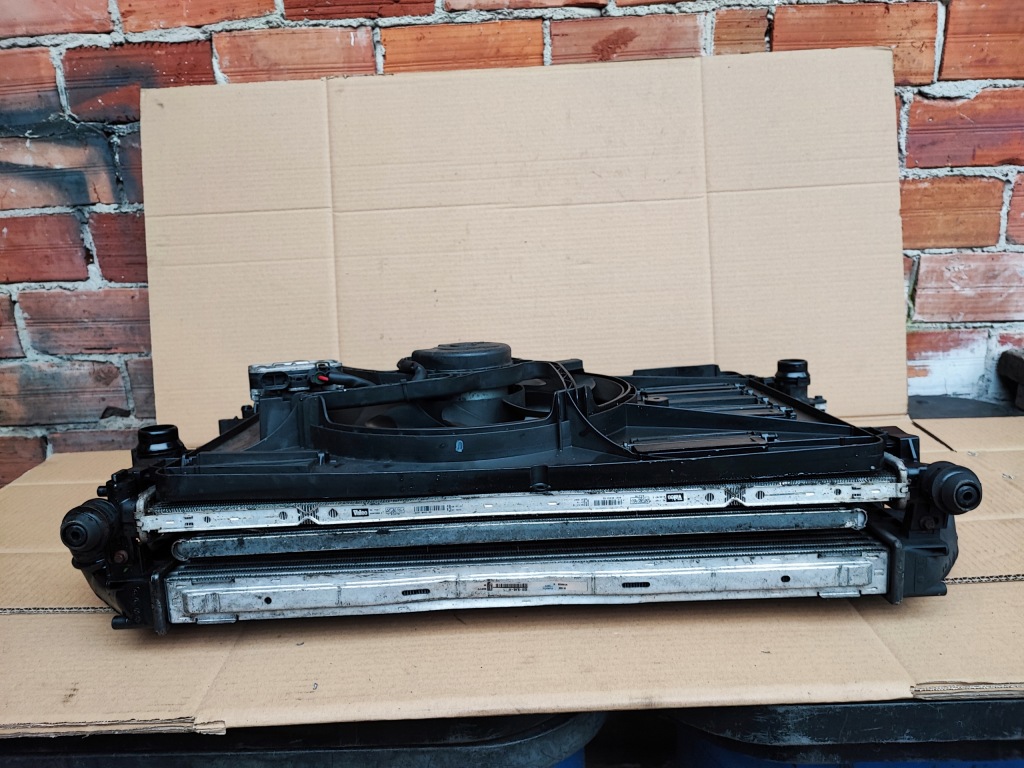 Ford kuga mk1 2.0 tdci рестайлинг  радиатор автоматическая коробка передач воды кондиционера вентилятор Недорого