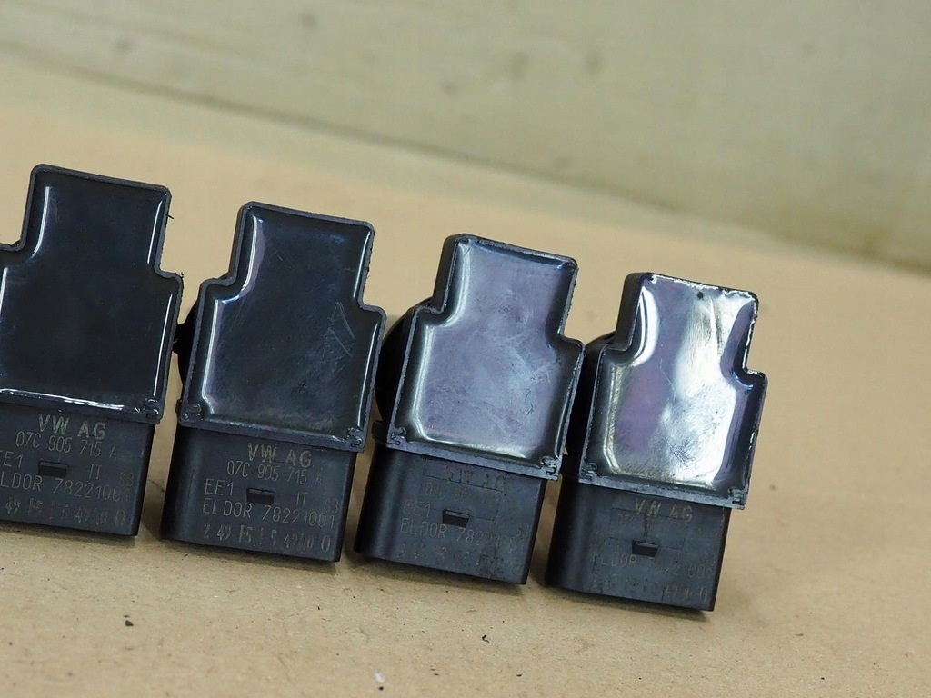 фото №16, Audi a8 d3 w12 6.0 катушка зажигания 07c905715a