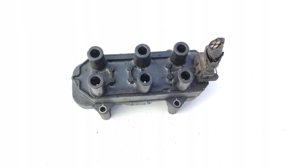 фото №1, Opel omega катушка зажигания 0221503010