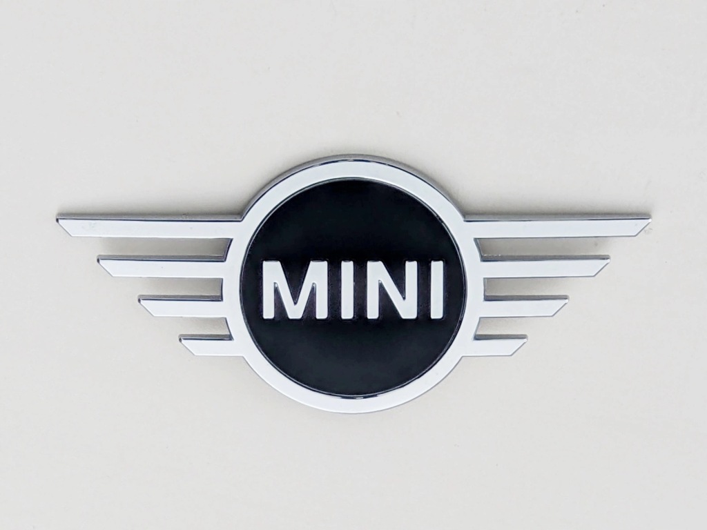 Купить Mini countryman 2 f60 рестайлинг  эмблема капота перед