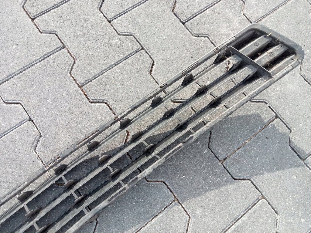 фото №8, Mercedes w204 c - решітка бампера перед a2048850023