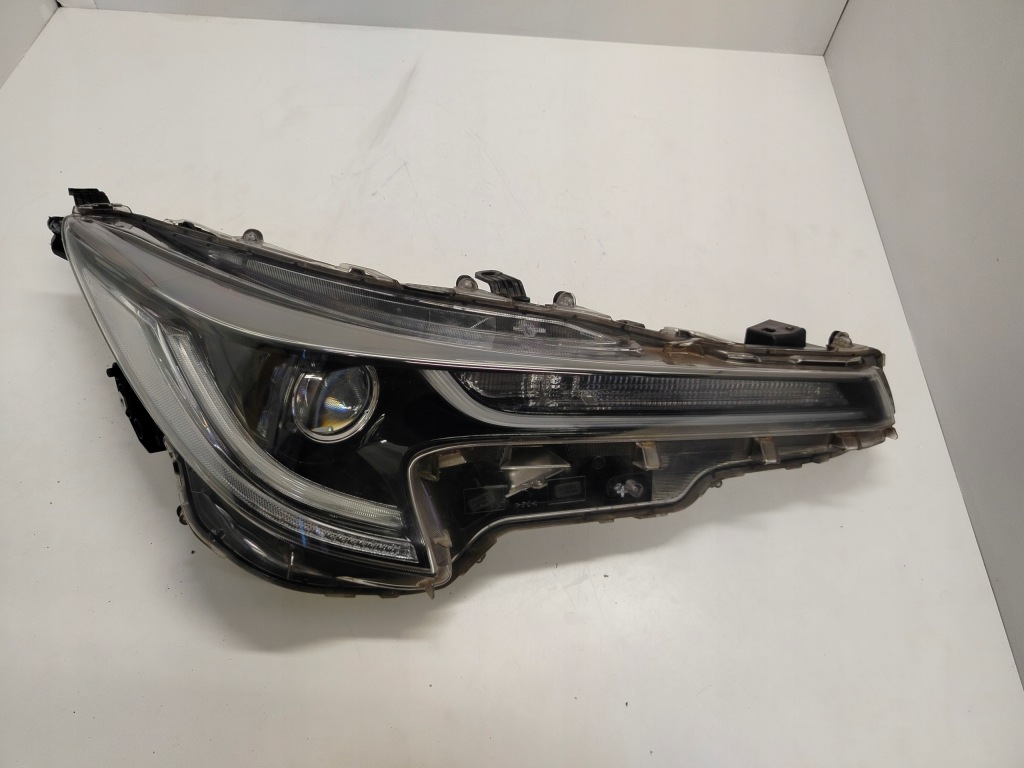 Toyota corolla e21 full led 1 линза фара правый Киев