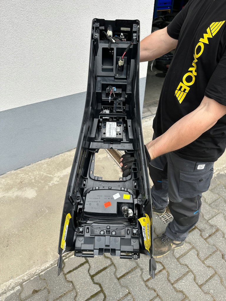 фото №12, Подлокотник laguna iii