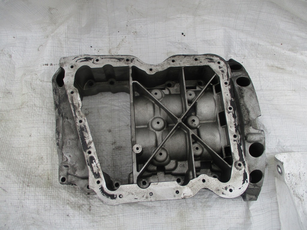 фото №1, Поддон масляная renault trafic ii opel vivaro i nissan 2.0 dci cdti