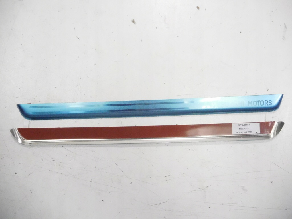 фото №7, Подсвечиваемые пороги дверь mitsubishi pajero sport ii оригинальный номер mz330256