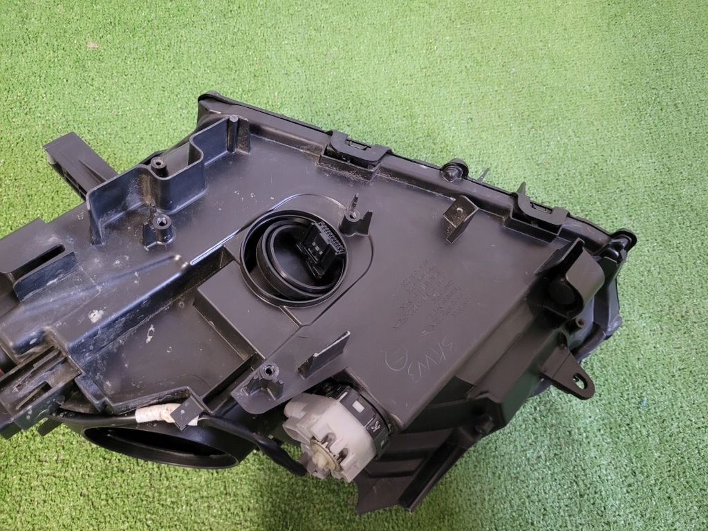 Lexus nx nx200t nx300h лампа права фара full led правий Недорого