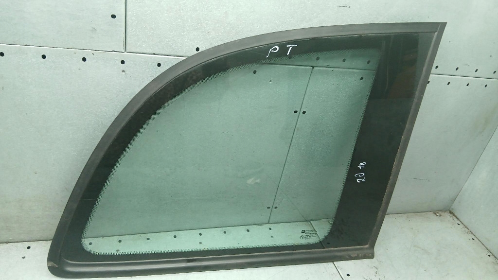 Купити Скло кузовна права opel zafira a 99-03r