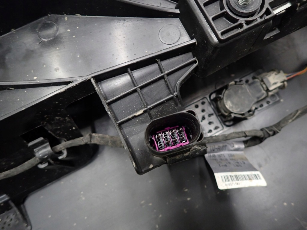 Бампер задняя задний kompletny audi a3 8v 3-дверь 15r Недорого