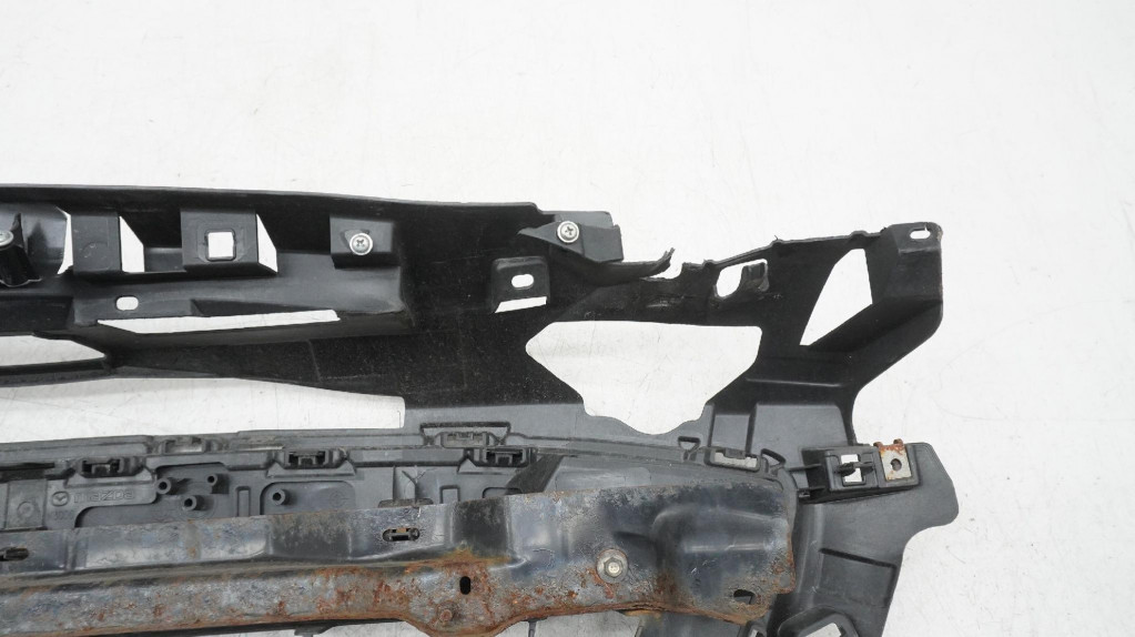 Решётка бампера перед средняя решётка  mazda mx-5 mx5 nd iv Цена