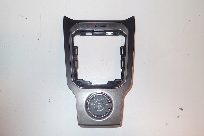 фото №2, Vw t-roc рамка корпус чехол рычага переключения передач 2ga711456