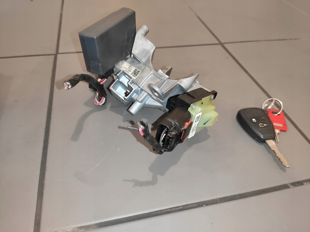 фото №11, Jeep cherokee liberty kk 2.8crd набор стартовый бортовой компьютер ecu замок зажигания oryg