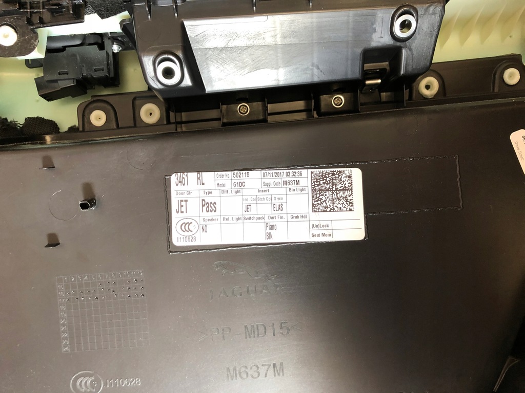 фото №7, Jaguar f-pace обшивка левый задняя hk83-20987-acw