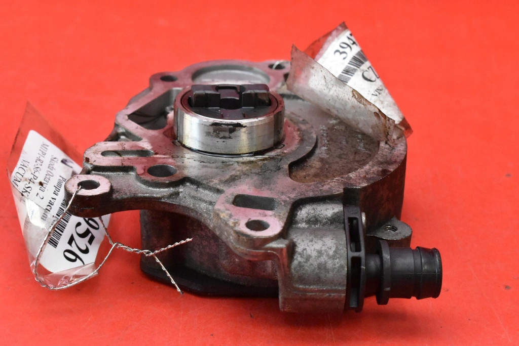 Насос вакуум вакуум 03l100d 03l145207 skoda octavia 2 2 2.0 tdi 140 km 08-13 в Україні