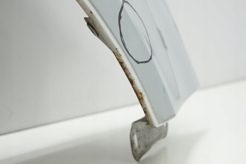 Skoda fabia 2 рестайлинг  13r крыло правая  передний перед la7w Доставка