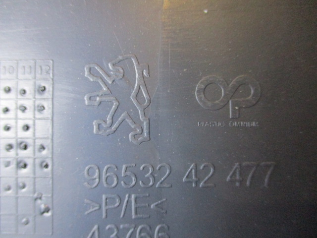 Peugeot 307 рестайлинг  бампер передний новый оригинальный 7401cx 9653431580 Оригинал