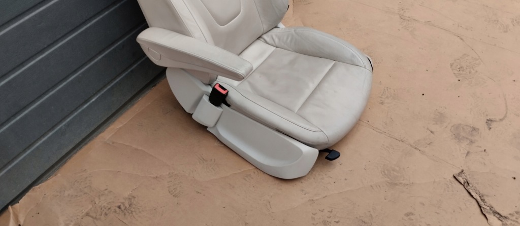 Сидіння лівий перед водія mercedes v-klasa w447 шкіра кремовий eu Оригінал