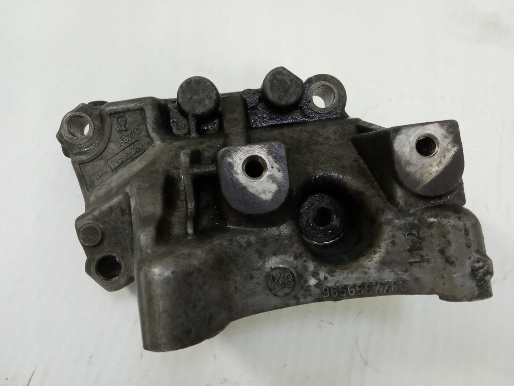 Купить Ford s-max mk1 2.2 tdci 06-10r. - кронштейн двигателя