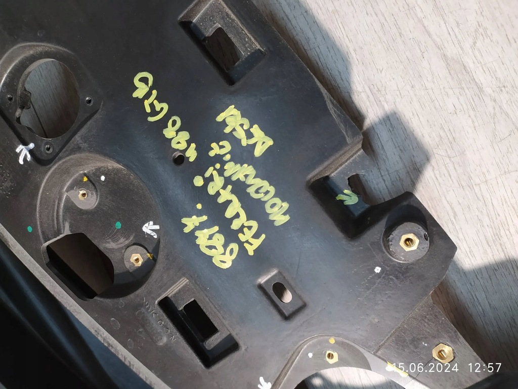 фото №5, Ferrari 488 pista 2022 панели приборная, консоль