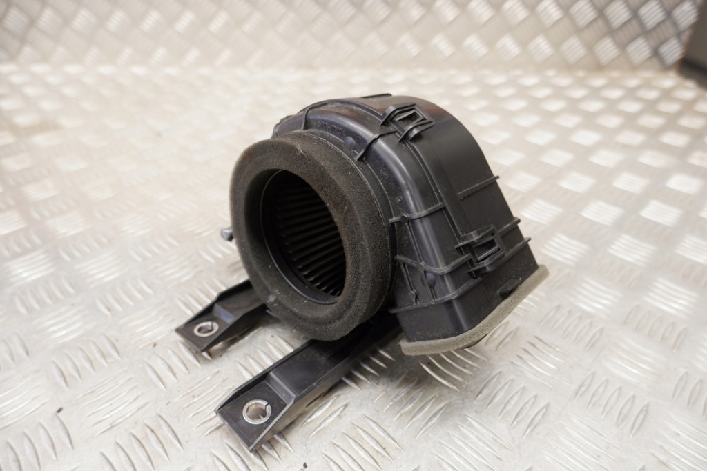 Радиатор аккумулятор toyota prius _w5_ g923047080 1.8l hybrid 90kw 2016 Недорого