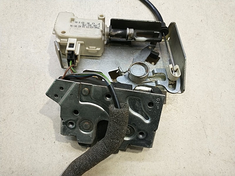 фото №7, Замок крышки mondeo mk3 2.0 tdci n43102ab