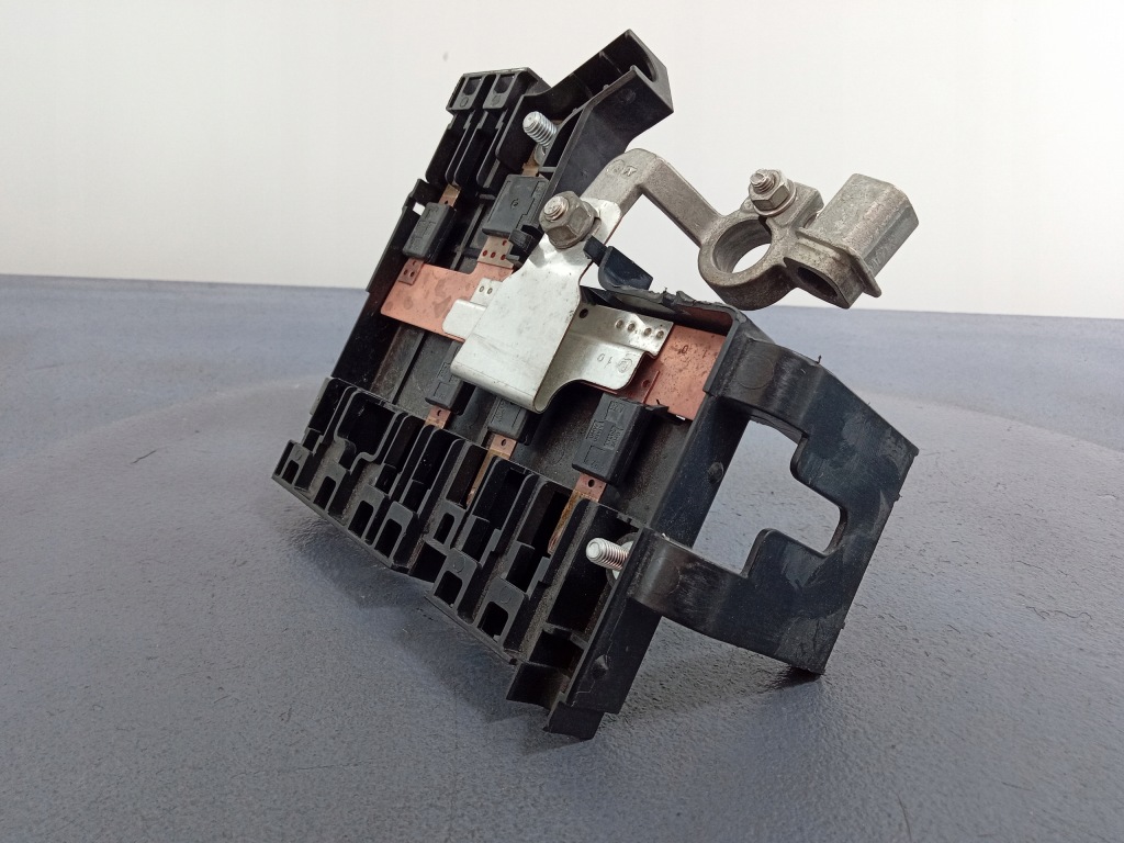 фото №3, Bmw x3 f25 f26 розподільник напруги клема plus