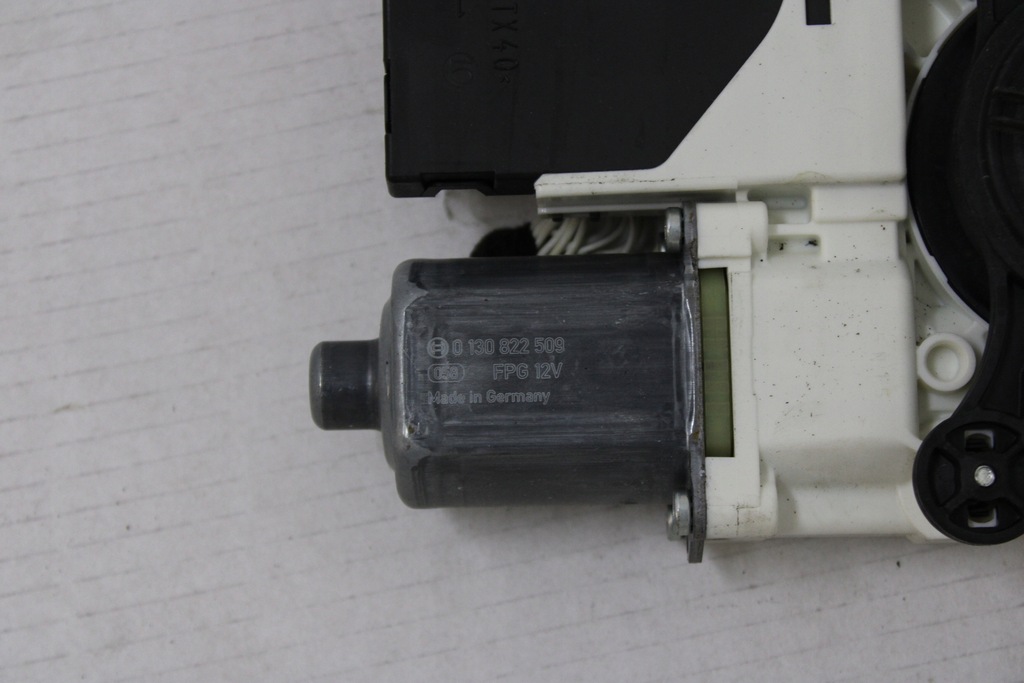 фото №9, Volkswagen vw caddy iii lift iv 2015r- подъемник стекло правый перед