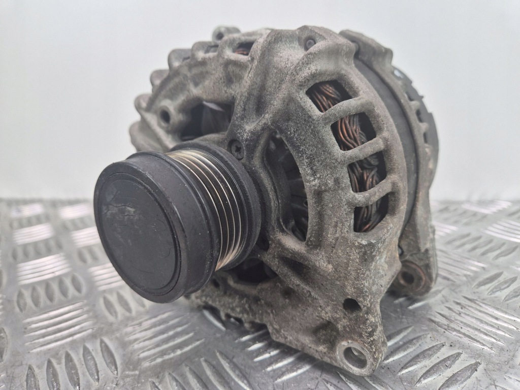 Купить Mercedes b180 w246 w242 генератор a0009061903