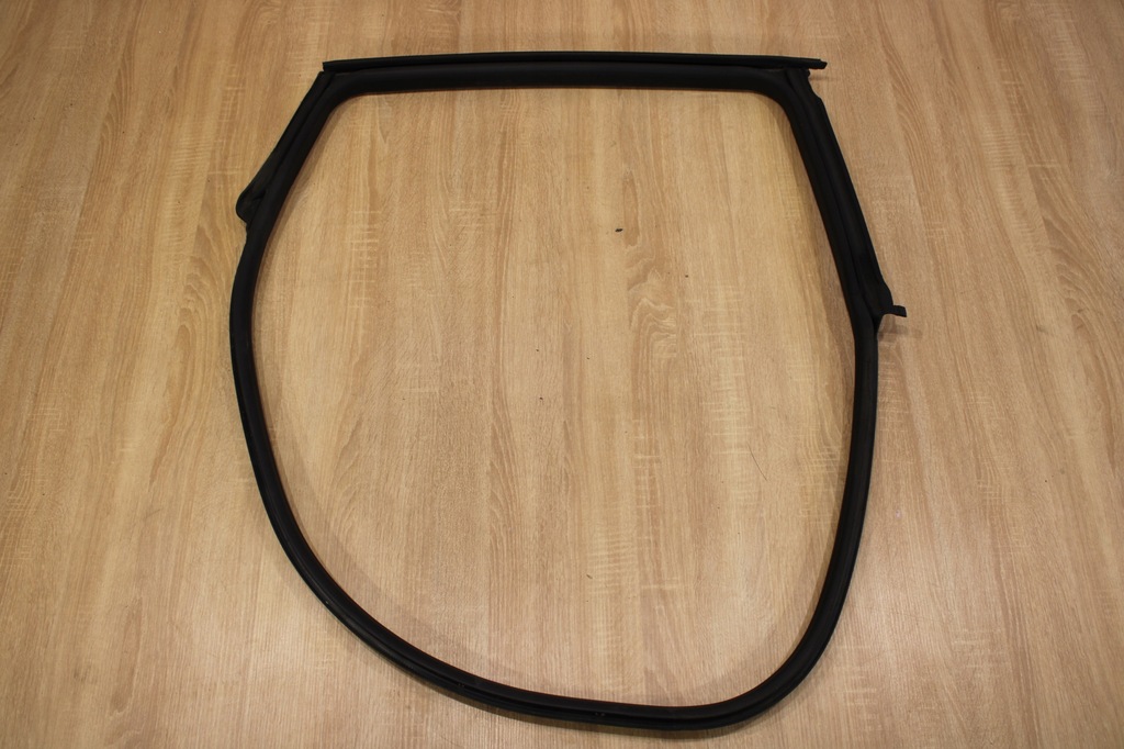 фото №1, Прокладка дверь правый задняя maserati ghibli 13-