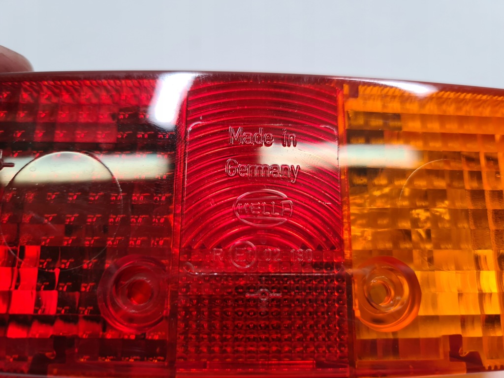 фото №7, Лампа задняя john deere al35176 левая hella