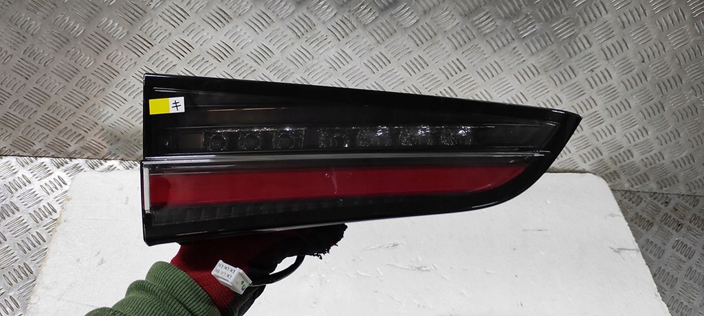 фото №1, Lexus rc f 2020 lift лампа задняя задняя w крышка крышка багажника