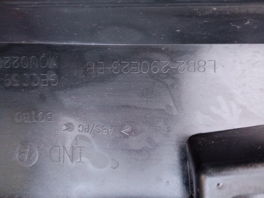 фото №7, Land rover defender левая молдинг крыла задняя