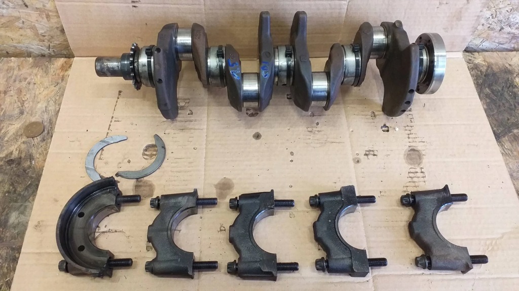 Купити Mercedes w176 1.5 dci wał колінчастий