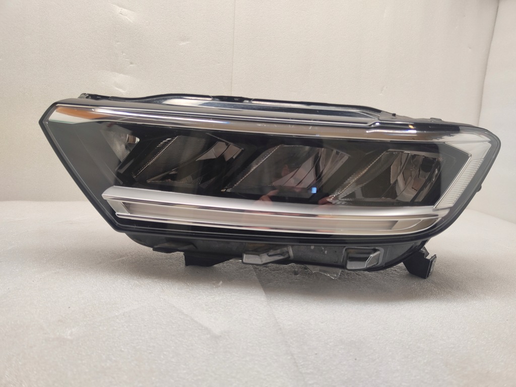 фото №1, Vw t-roc troc lift full led лампа левый перед 2ga941005f