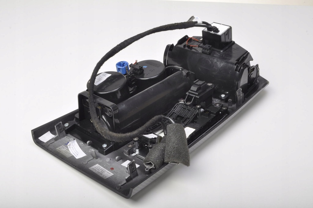 фото №12, Maserati ghibli iii туннель средний dekor карбон