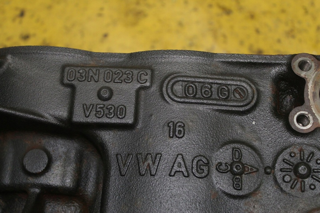 фото №14, Блок двигуна golf vii a3 8v crl 2.0 tdi 03n023c