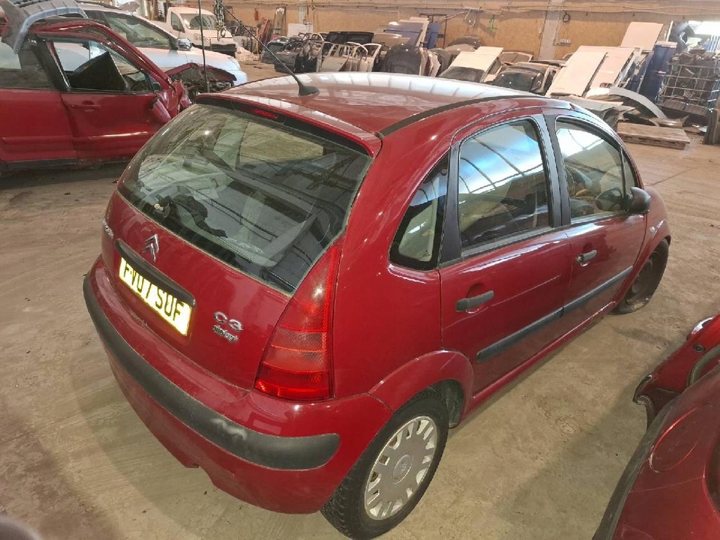 фото №8, Citroen c3 стекло дверь - задние левая 2006 1.4l as2