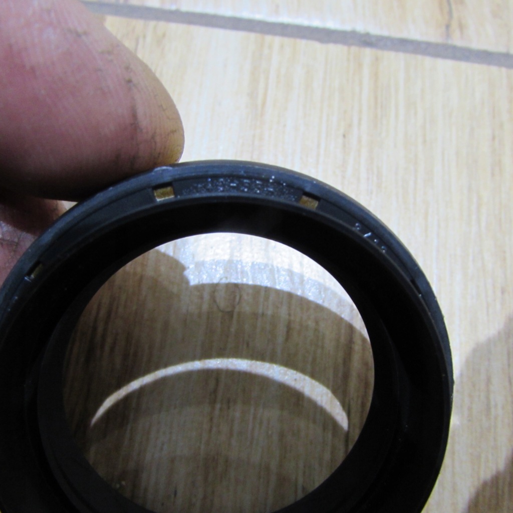 Ущільнювач привідний вал renault 8200110847 Доставка