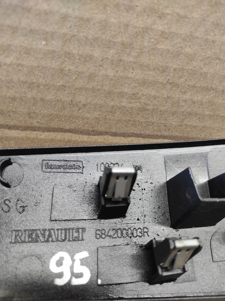 фото №9, Накладки панели приборной панели консоли renault laguna iii 684200003r 684210004r