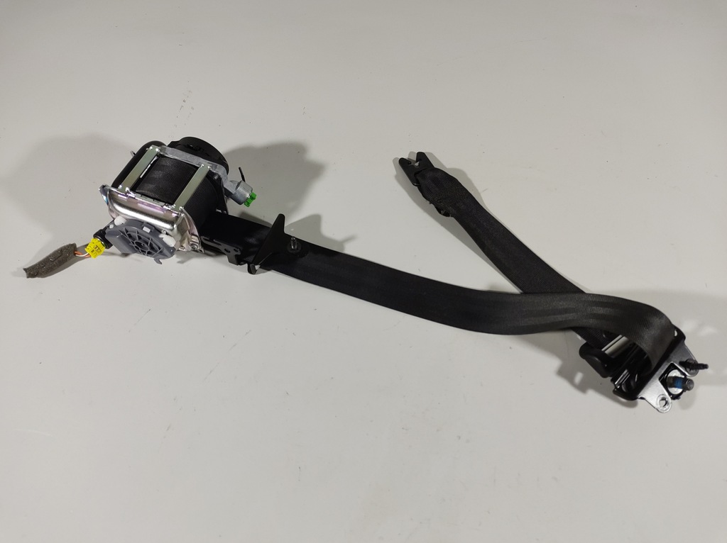 фото №1, Pas безпеки wystrz volvo оригінальний номер 616155800