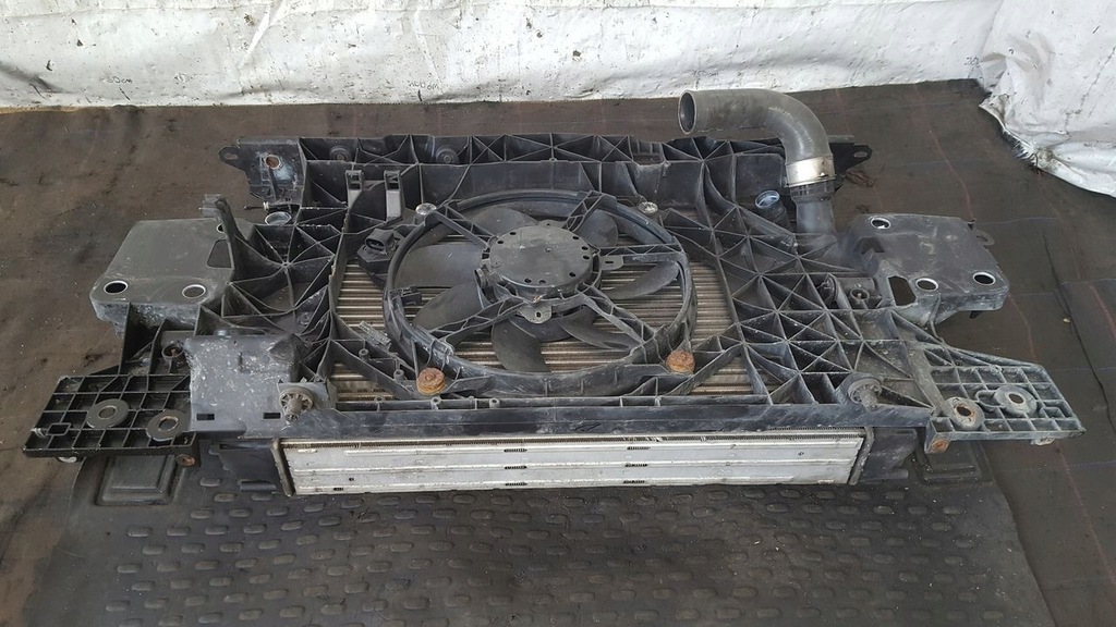 фото №12, Pas передній радіатор renault megane iii 1,4 tce