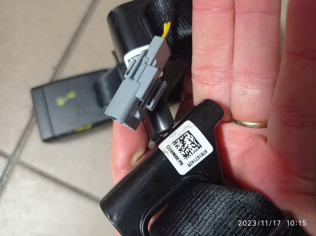 фото №11, Клипса поперечина задняя renault arkana 878168084r 878167142r состояние jak новый