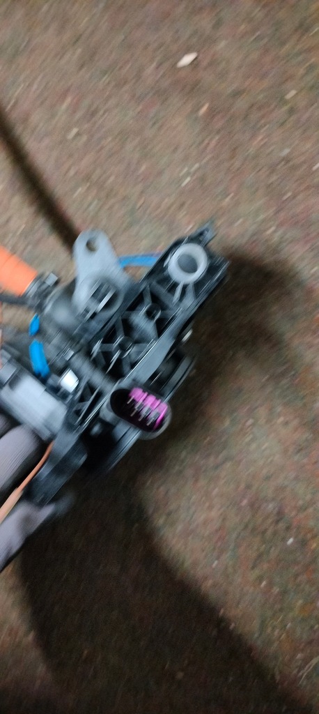 фото №7, Разъём шланг зарядки porsche taycan 9j1