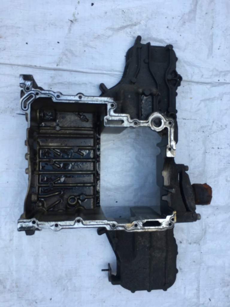 Купити Audi a4 b7 a6 c6 3.0 tdi asb піддон масляна 059103603an